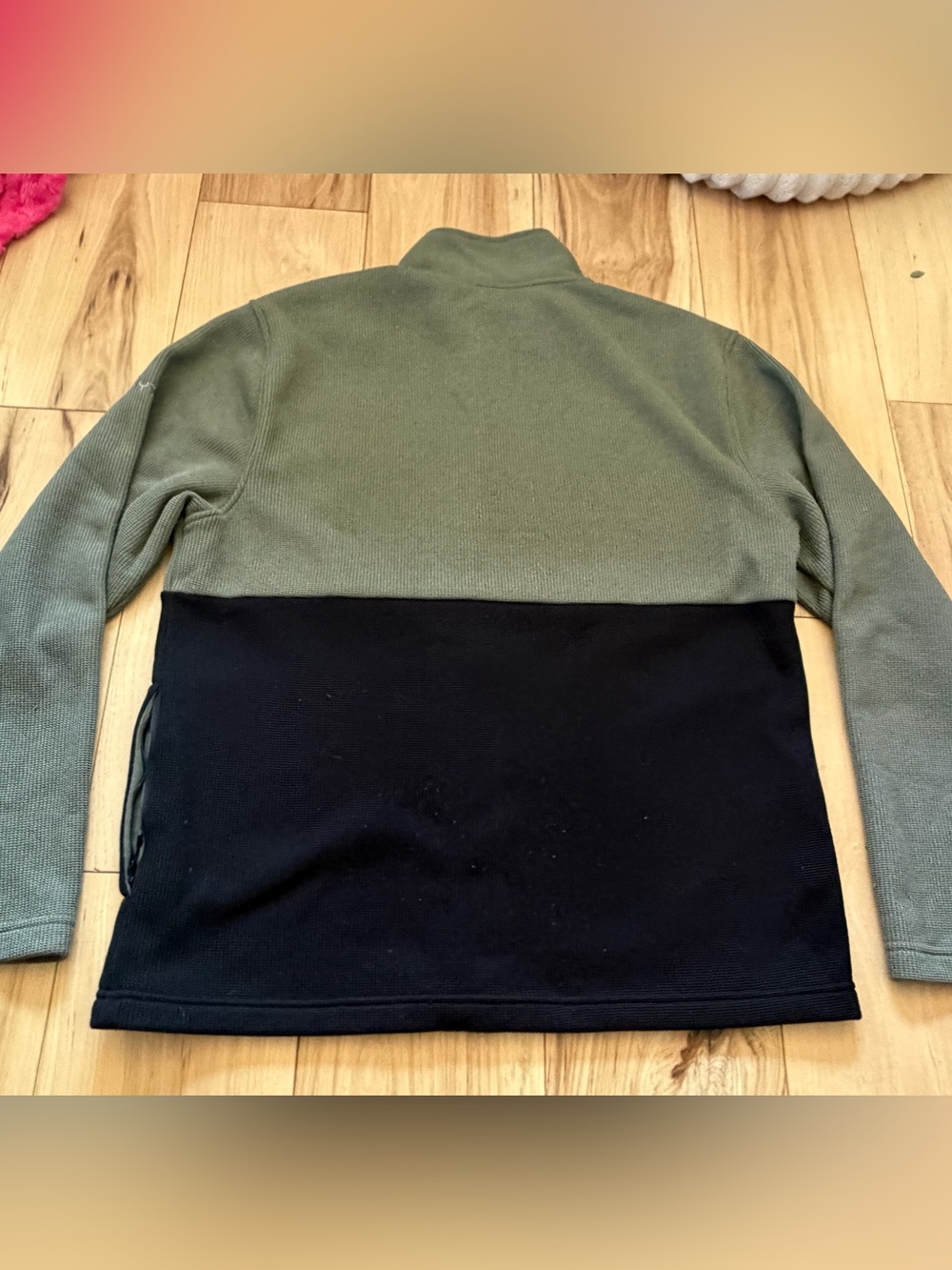 Men’s Sweater/Jacket - Picture 2 of 3